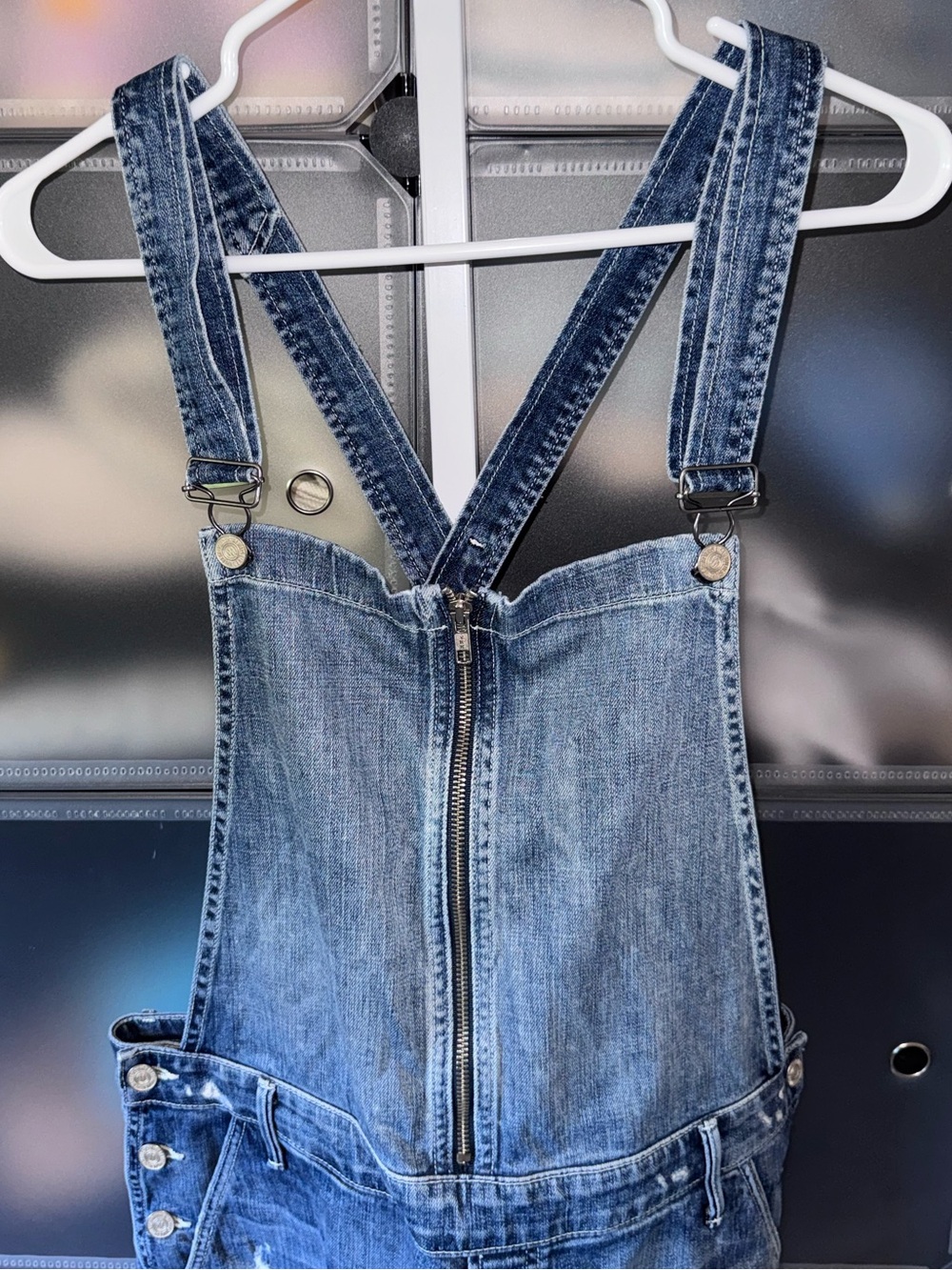 MOTHER Overall Dropout Short in Hooked Destroyed Wash Shortalls Size 32